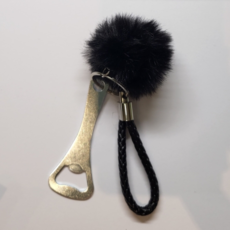 Anhänger mit Edelstahl Flaschenöffner, Puschel und Schlaufe