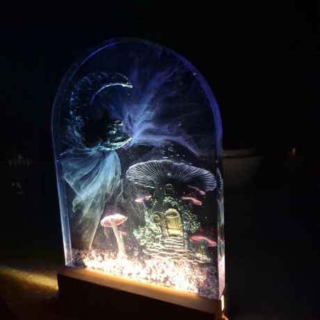 Handgemachte Epoxidharz LED Lampe – Magisches Pilzhaus  Halloween