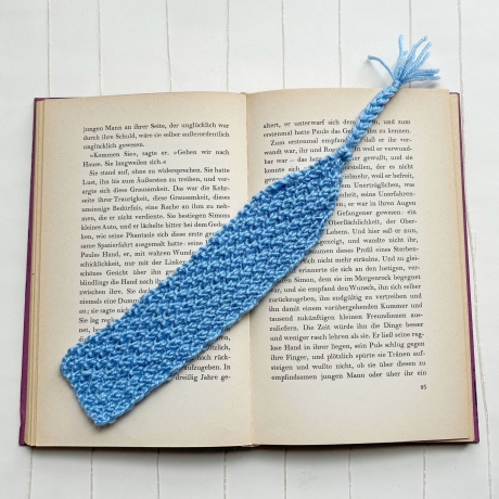 Lesezeichen Blau verschiedene Formen handgestrickt