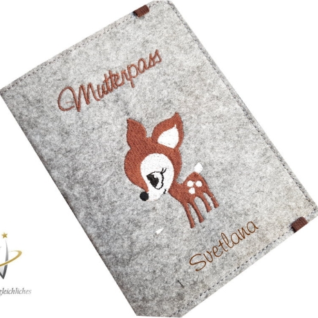 Mutterpasshülle *Rehkitz* Namensbestickung möglich