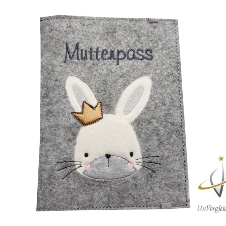 Mutterpasshülle *Hasenkönigin* Namensbestickung möglich