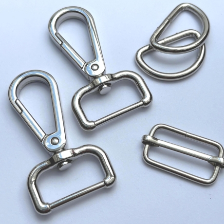 Taschenset 25 mm silber Karabinerhaken flach + D-Ringe + Schieber
