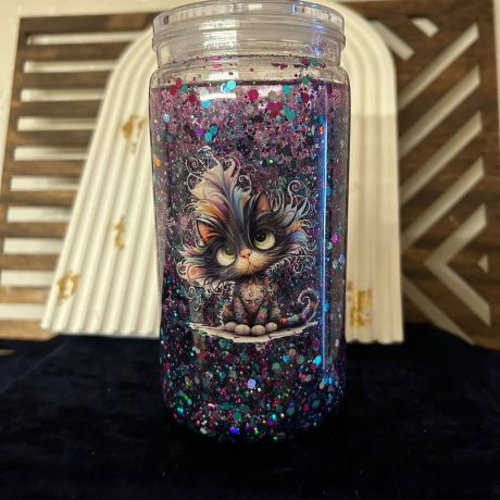 Schneekugel-Tumbler mit Glitzer, Beruhigungsglas, Katze