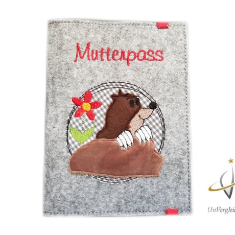 Mutterpasshülle *Maulwurf* Namensbestickung möglich