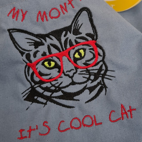 Ferberline Stickdatei Katze mit Brille in 4 Größen ab 10x10 