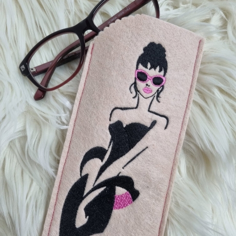 Smart Lady  -  Stickdatei bei Michis Textilatelier