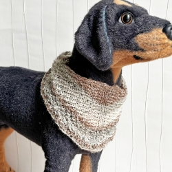 Reflektierendes Hundetuch Beige Braun Handarbeit Maße ca 13x80 cm