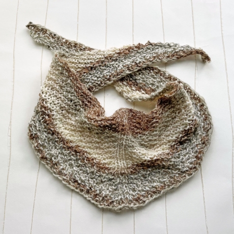 Reflektierendes Hundetuch Beige Braun Handarbeit Maße ca 13x80 cm