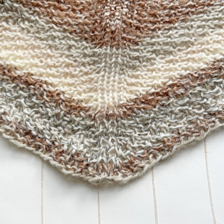 Reflektierendes Hundetuch Beige Braun Handarbeit Maße ca 13x80 cm