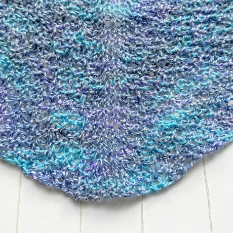 Hundetuch Lila und Blautöne Halstuch für Hunde handgestrickt 