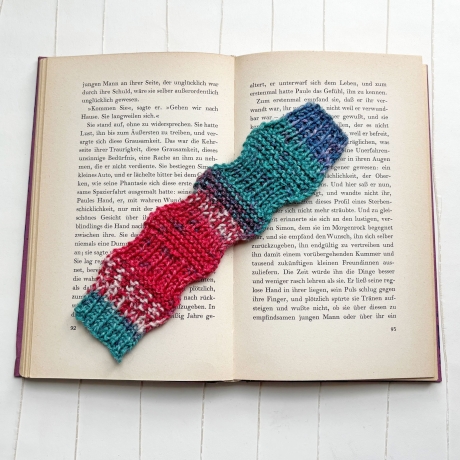 Lesezeichen Lila Rot Petrol bunt verschiedene Formen gestrickt 