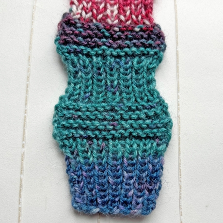 Lesezeichen Lila Rot Petrol bunt verschiedene Formen gestrickt 