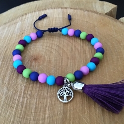 Fröhliches Perlen-Armband mit Quaste und Baum des Lebens