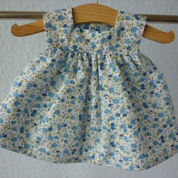 Schürzenkleid. Für's Schlamperle und Nickilie