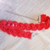 Roter Choker/Kropfband mit Perlen/Halsband gehäkelt