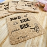 gravierter Korkuntersetzer Schere, Stein, paar Bier