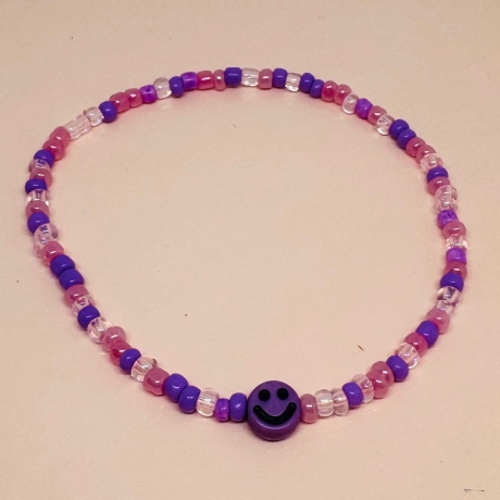 Kawaii Smiley Armband – Handgemachtes Y2K Perlenarmband