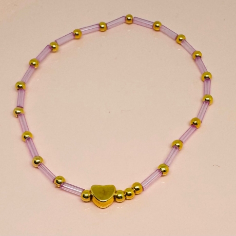 Boho Herz Armband mit goldfarbenen Perlen