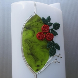 3007 Geburtstagskerze grün mit roten Rosen