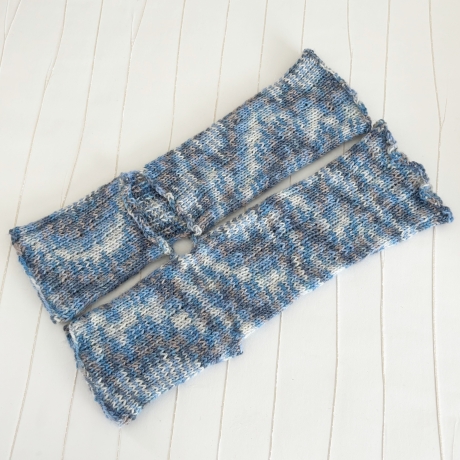 Yogasocken Hellblau Grau Weiß in Rippenmuster gestrickt Gr 36-41