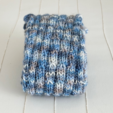 Yogasocken Hellblau Grau Weiß Spiralmuster Handarbeit Größe 36-40