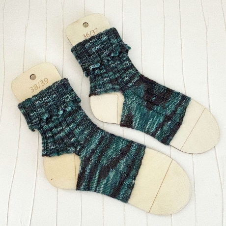 Yogasocken Petrol Schwarz Rippenmuster Handarbeit Größe 36-39