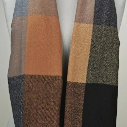 Weicher Karostrick-Schal mit Fransen, 200x70 cm, schwarz.....