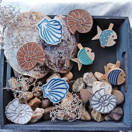 9x Stickdatei Fossil Schnecke Blumenpieker Anhänger Einzelmotiv