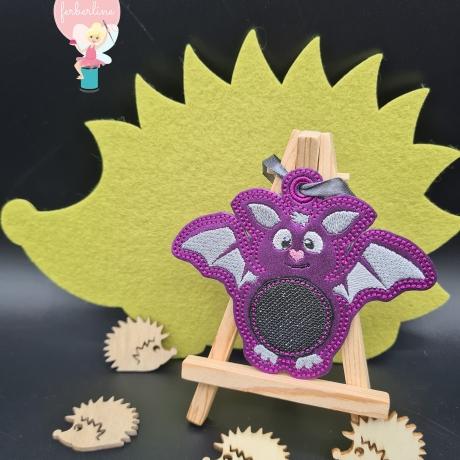 Ferberline Stickdatei ITH Anhänger Flederklausi 8x10