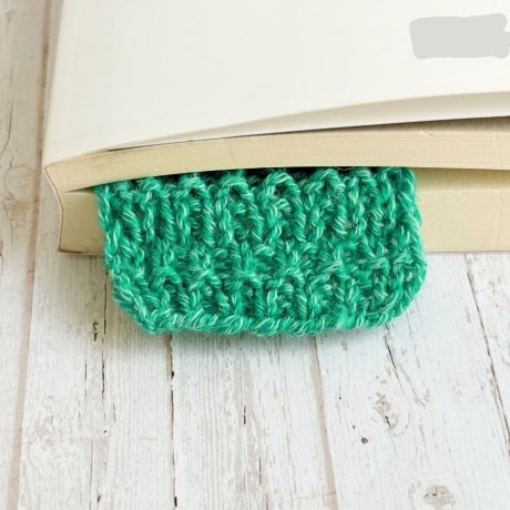 Lesezeichen Grün verschiedene Formen handgestrickt