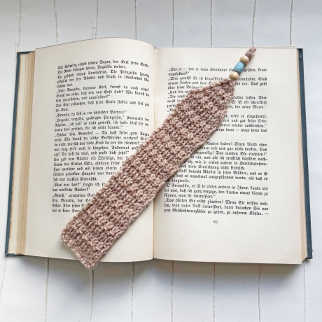 Lesezeichen Braun Brauntöne verschiedene Formen handgestrickt 