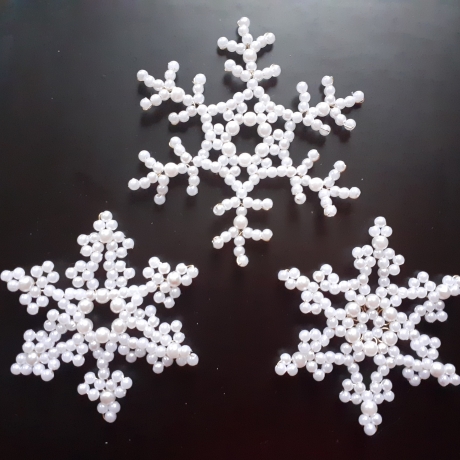 Perlenstern, Flocken, 3er Set,weiß, Handarbeit