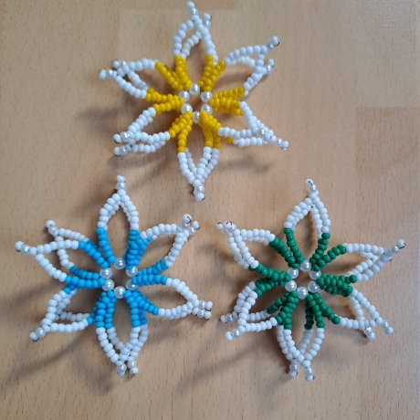 Blüten aus Perlen, 3er Set, Handarbeit, Unikat
