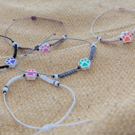 Pfoten Armband Macramee – Tierliebe Schmuck