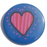 Button 50 mm mit Anstecknadel Motiv Herz Liebe