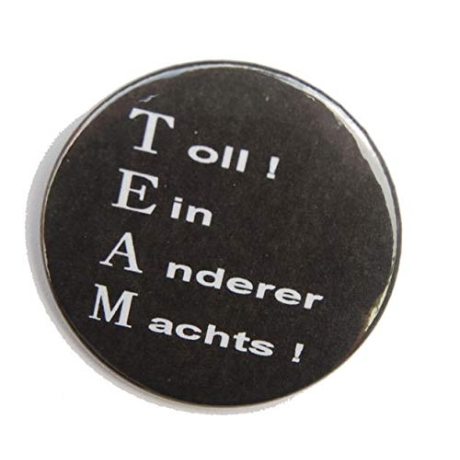 Button 25 mm mit Anstecknadel Spruch Team