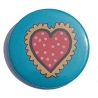 Button 50 mm mit Anstecknadel Motiv Herz Liebe