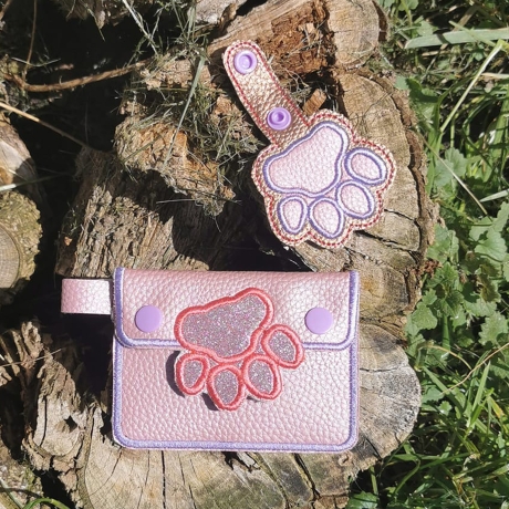 Stickdatei Täschchen Set Pfote mit Appli 8 Größen plus Anhänger 