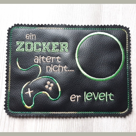 Ein Zocker altert nicht Mugrug Untersetzer für Gamer 5 Dateien