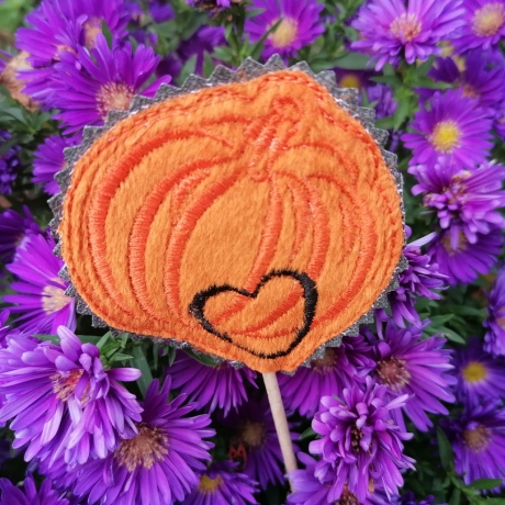 8x Kürbis mit Herz Herbst Dekoset ITH  Stickdatei stickdirwas