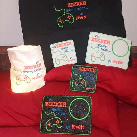 Ein Zocker altert nicht Mugrug Untersetzer für Gamer 5 Dateien