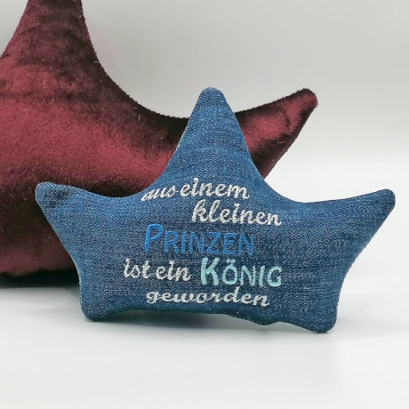 Stickdatei Kronenkissen Prinz ITH Kissen Krone Text und Blanko