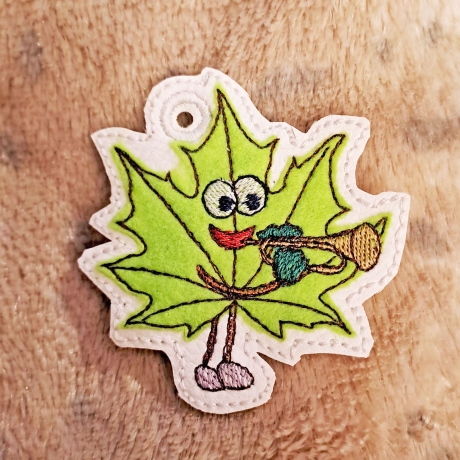 4x Stickdatei Laubbläser Einzelmotiv plus ITH Schlüsselanhänger
