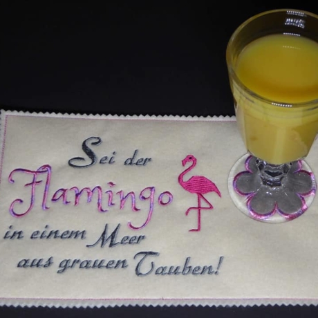 Ferberline Stickdatei Spruch Sei ein Flamingo