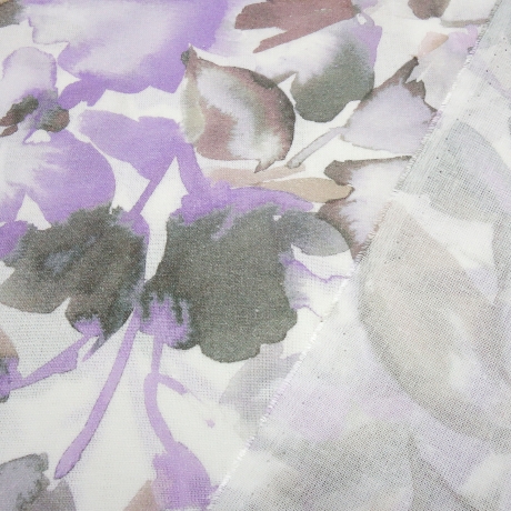 Stoff Viskose Leinen Voile Blusenstoff Blumen weiß flieder grau