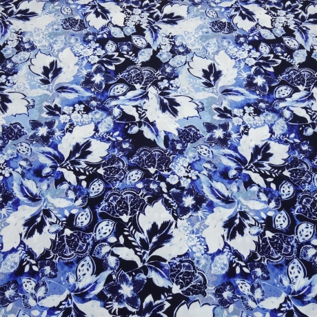 Stoff Viskose Blusenstoff mit Blumen Blüten blau weiß marine