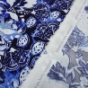 Stoff Viskose Blusenstoff mit Blumen Blüten blau weiß marine