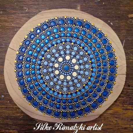 kleines Mandala auf Holz handgemalt 