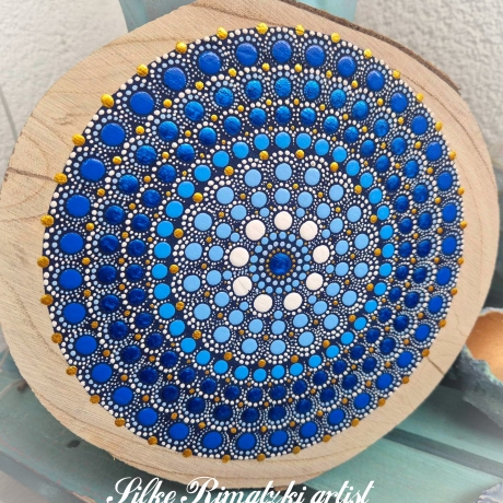 kleines Mandala auf Holz handgemalt 