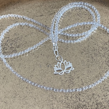 Bergkristall Kette mit Silberanhänger Lotusblüte